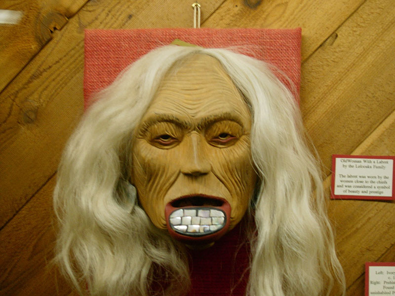 02/23/2002 - I WILL EAT YOUR PETS, Klamath, CA