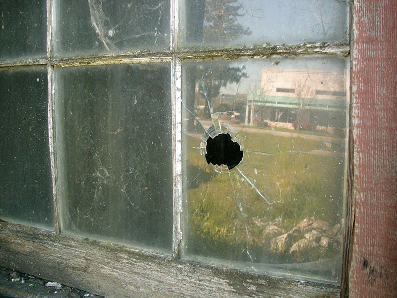 03/28/2002 - Pop, Santa Rosa, CA