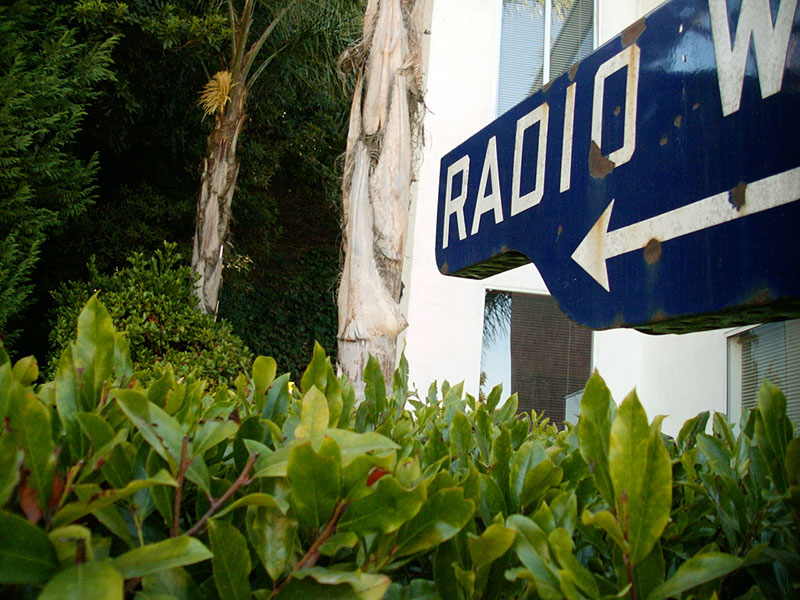 :: the radio walk :: los angeles :: california ::