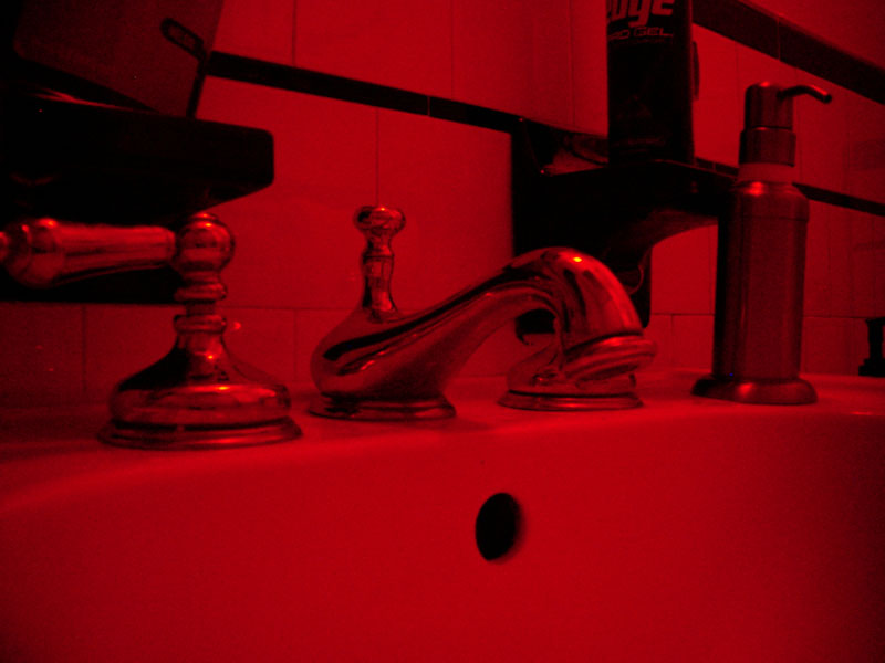 :: late nights are red :: oakland :: california ::